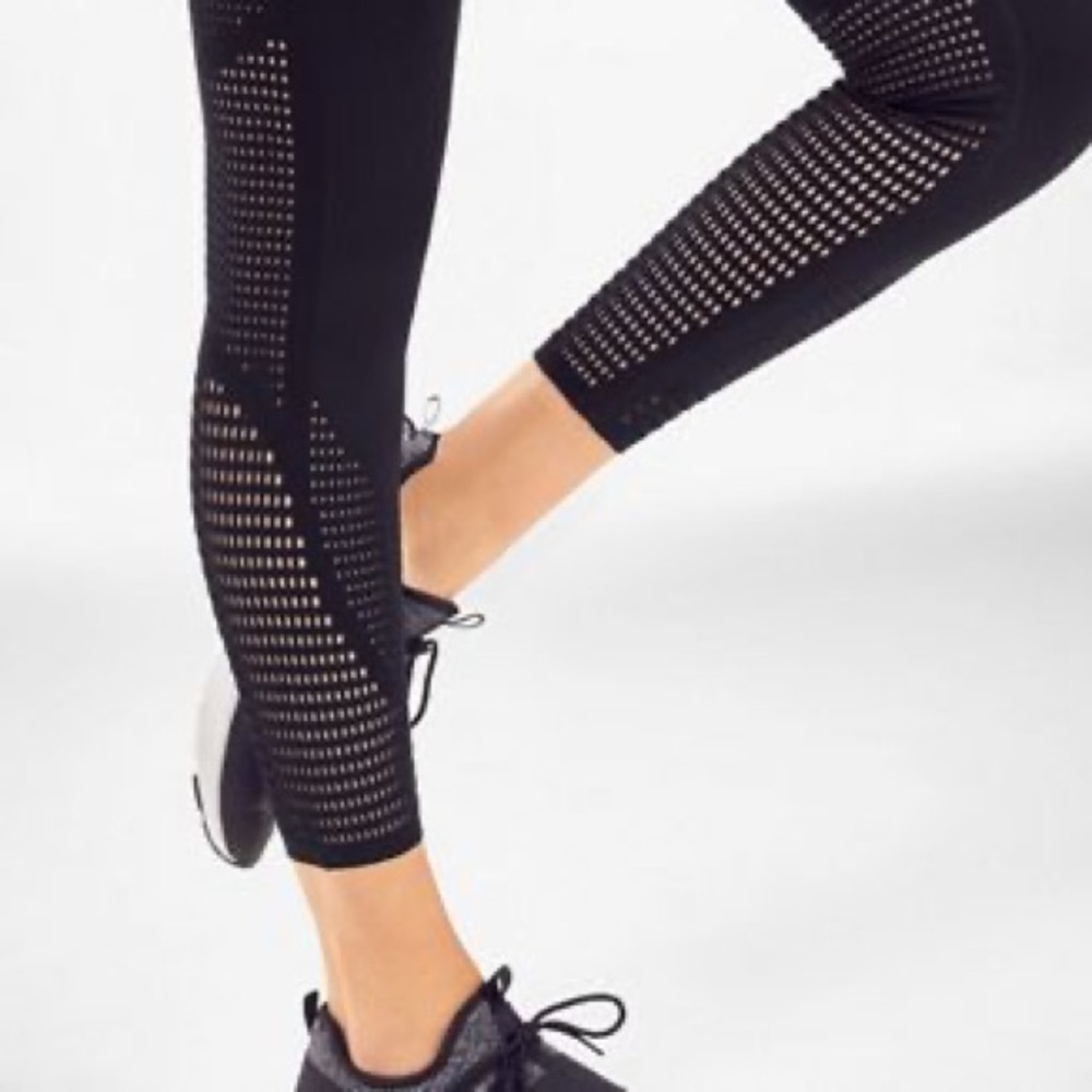 Fabletics black leggings size medium